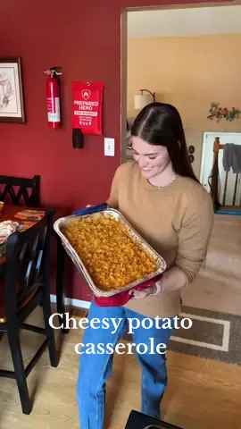 Have you had this before? This is how  I make it 🤗 #funeralpotatoes #cheesypotatoes #funeralcasserole #potatocasserole #christmasparty #partyfoodideas #partyfood #potluck 