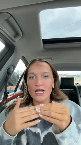 Mama a girl is in fact behind you 