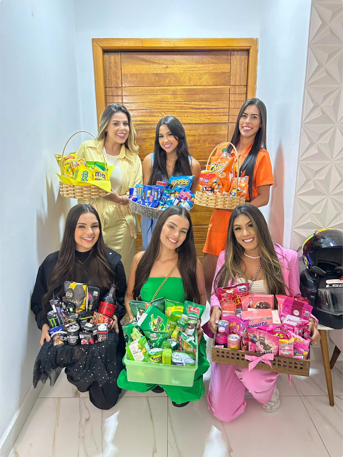 FESTA DAS CORES 🩷💛💚🖤🩵.  #festadascores❤🧡💛💚💙💜🖤💖 