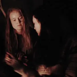 they were besties pre crash TRUST #vanpalmer #vanpalmeredit #livhewson #livhewsonedit #yellowjackets #yellowjacketsedit #zyxcba #fyp 