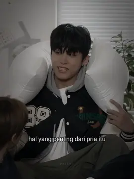 tangmentang tuh bahu lebar ya woo #jeongwoo #parkjeongwoo #treasure_yg #treasure #4u #fyp #4you #xyzcba 