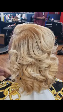 🔥Blonde🔥 Book ⬇️⬇️⬇️⬇️ thetbbeautybrand.booksy.com/a/ #colorcorrection #blondehair #stylist #alabama #hair #hairstyle #silkpress #beauty #naturalhair #fypシ゚viral #transformation #Thetbbeautybrand #alabamahair 