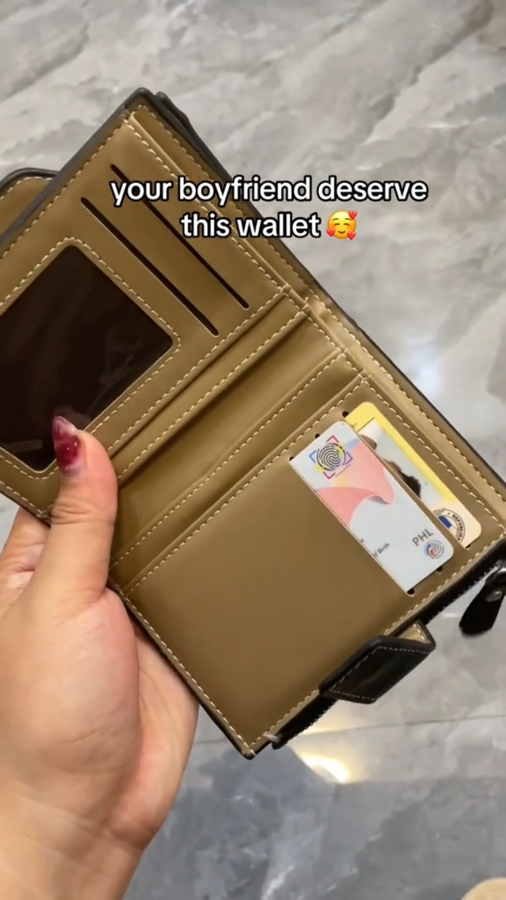 your boyfriend deserve this wallet 🥰💖💓 #fyp #holo #holowallet #wallet #walletformen 