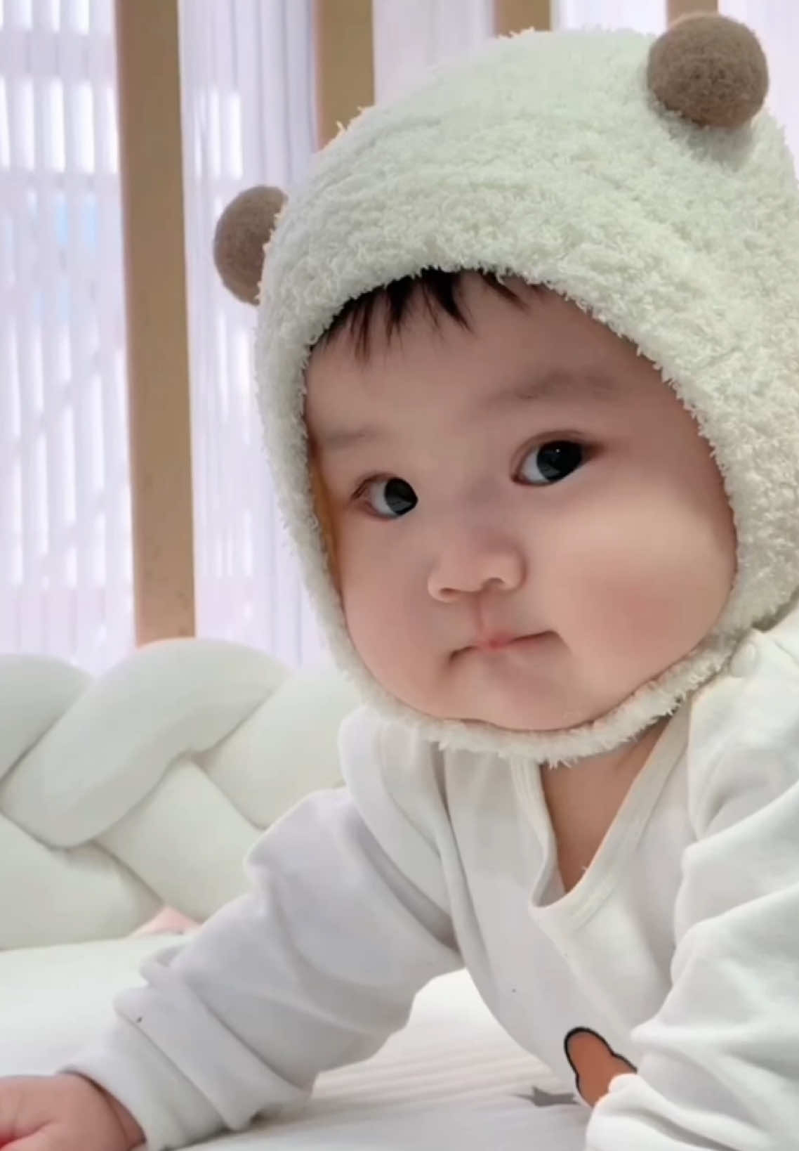 ✨ [FREESHIP] Mũ Len Lông Cừu Cho Bé 3-36 Tháng ✨ 🎀 Siêu ấm áp - Siêu dễ thương cho bé yêu! 🧸 Chất len lông cừu mềm mại, giữ ấm hoàn hảo. 🍼 Thiết kế quả tròn ngộ nghĩnh, cài cúc tiện lợi, không lo rơi! 👶 Phù hợp cho bé từ 3-36 tháng, phong cách đáng yêu khó cưỡng! 🎯 Đừng bỏ lỡ FREESHIP để bé thêm ấm áp trong mùa đông này! ❤️ Mẹ chọn, bé thích - Cực kỳ tiết kiệm! 📦 Đặt hàng ngay kẻo hết! #MũLenChoBé #Freesship #ĐồChoBé #MẹBỉmSữa #CuteBaby #ĐồĐôngChoBé #MustHave