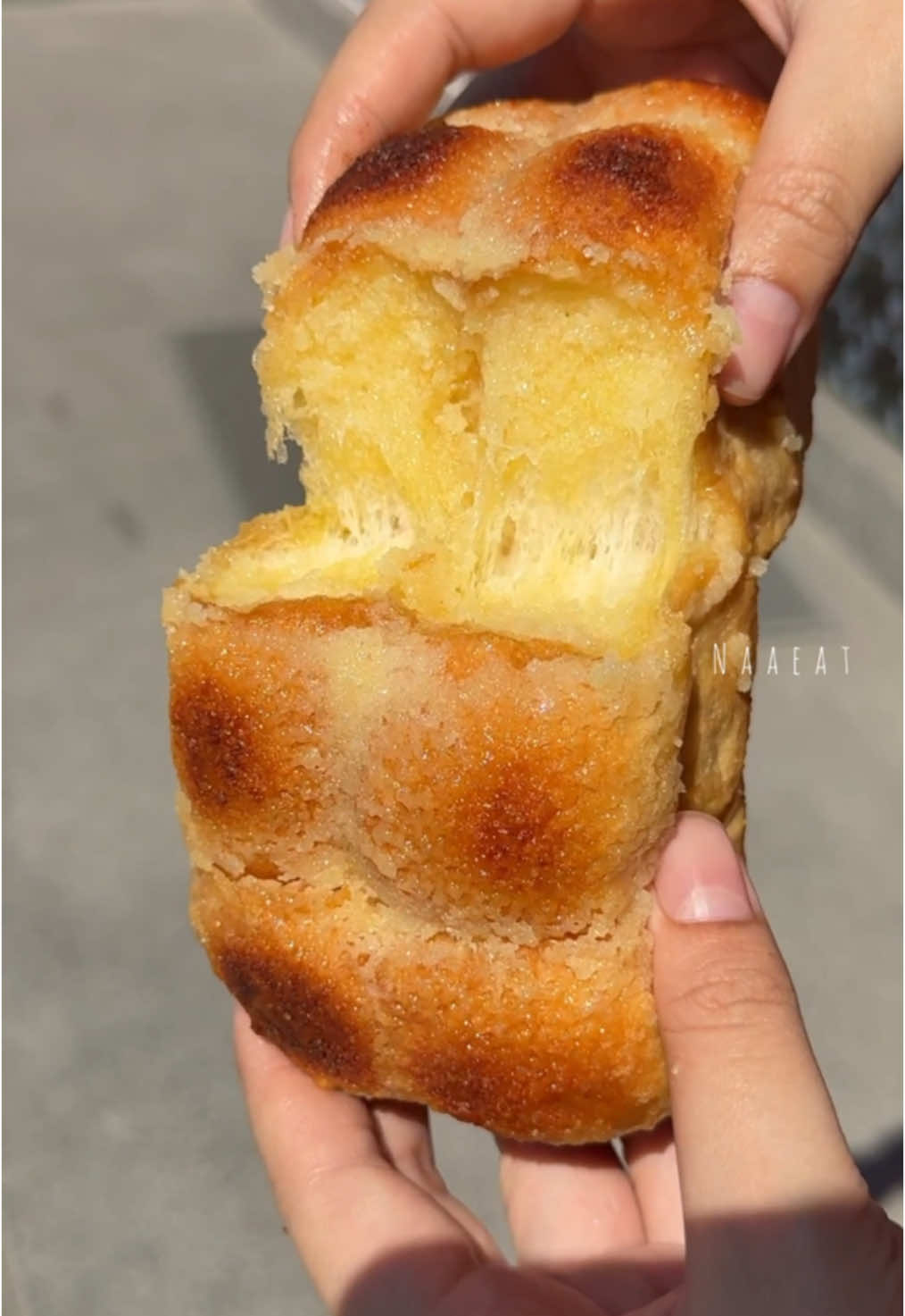 ร้านขนมปังเบเกอร์รี่ที่ดีและไม่แพง แถมยังมีขนมปังให้เลือกเยอะมากในราคาเริ่มต้นแค่ 10 บาท “ศรีฟ้าเบเกอรี่ สาขาอมตะนคร ชลบุรี” 🥨🥐🥯 #ขนมหวาน #ของหวาน #ขนมปัง  #srifabakery #ศรีฟ้าเบเกอรี่อมตะชลบุรี #tiktokพากิน #พิกัดร้านลับ #ปักหมุดร้านอร่อย #เมนูนานาชาติ #อร่อยบอกต่อ #บนโลกนี้มีแต่ของน่าอีท #foodfestontiktok #LocalServiceชิงมง