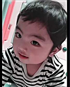 He again sktrech his nose 🤦‍♀️ * * *  * * * * * * * * #V #taehyung #kimtaehyung #bts #btsarmy  #lyrics #urdulyrics #fyp #foryou #foryoupage #tae_v_bear #growmyaccount #mahi_edits #unfreezemyaccount #dontunderreveiwmyvedio #ppppppppppppp #growupmyaccount #btsgirl #tiktok #foryouofficially #_th_v7 