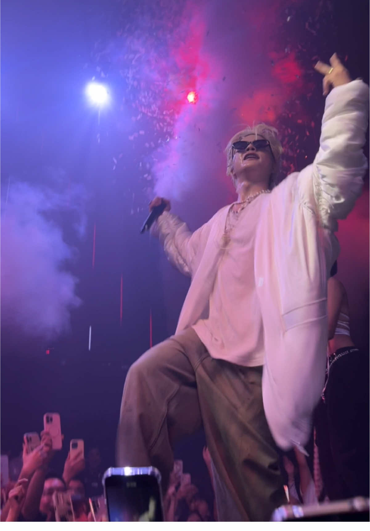 @RHYDER đẹp trai nhất khi anh ta đứng trên sân khấu 🥰 #RHYDER #fyp #fypシ゚ #quanganhrhyder #fyppppppppppppppppppppppp #viral #atsh 