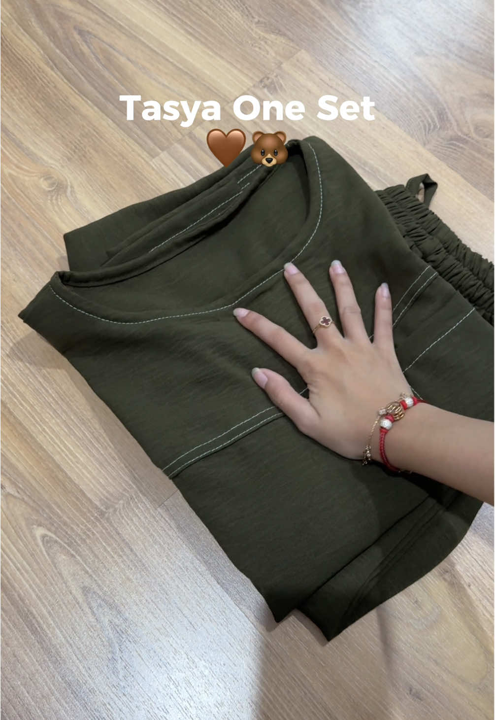 Promo tasya set, bahan cringkle premium. Super cakep buat ootd cocok 🥰😍. #outfit #oneset #OOTD 