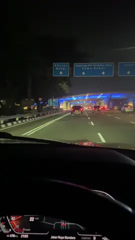 Bahan sw mu di bandara #bahanswmu #mentahanvideo #bandara #bandarasoekarnohatta #mentahannyetir 