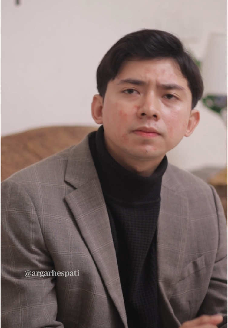 Biar miskin, yang penting dress well. @Joe Brendo  #SerialTikTok #TikTokTainment #TikTokSeries #TikTokSeriesFuture #drama #argarhespati #suneedaycreative #dramatiktok #viraltiktok #mantan #pacar #cinta #bos #karyawan #dresswell 