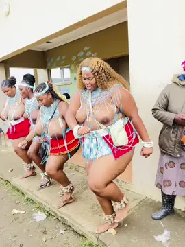 EMampondweni 🥺 12/12 ✅⚪️#SAMA28 #mpondotiktoker #fypシ #fyppppppppppppppppppppppp #intombi #fypage🥹❤️ 