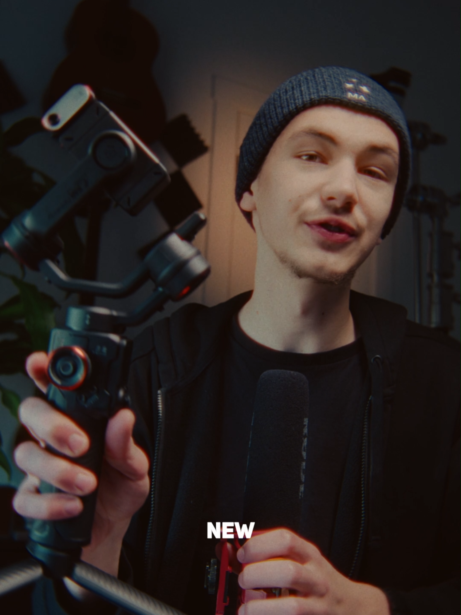 Introducing the M7 – the ultimate gimbal for your phone, packed with tons of exciting new features! 🎥✨ Let's take your videos to the next level!  #HohemiSteadyM7 #HohemNewRelease #gimbal #stabilizer #AITracking #MasterEveryMove #GimbalMagic #Filmmaking #Newtech #Filmmaking
