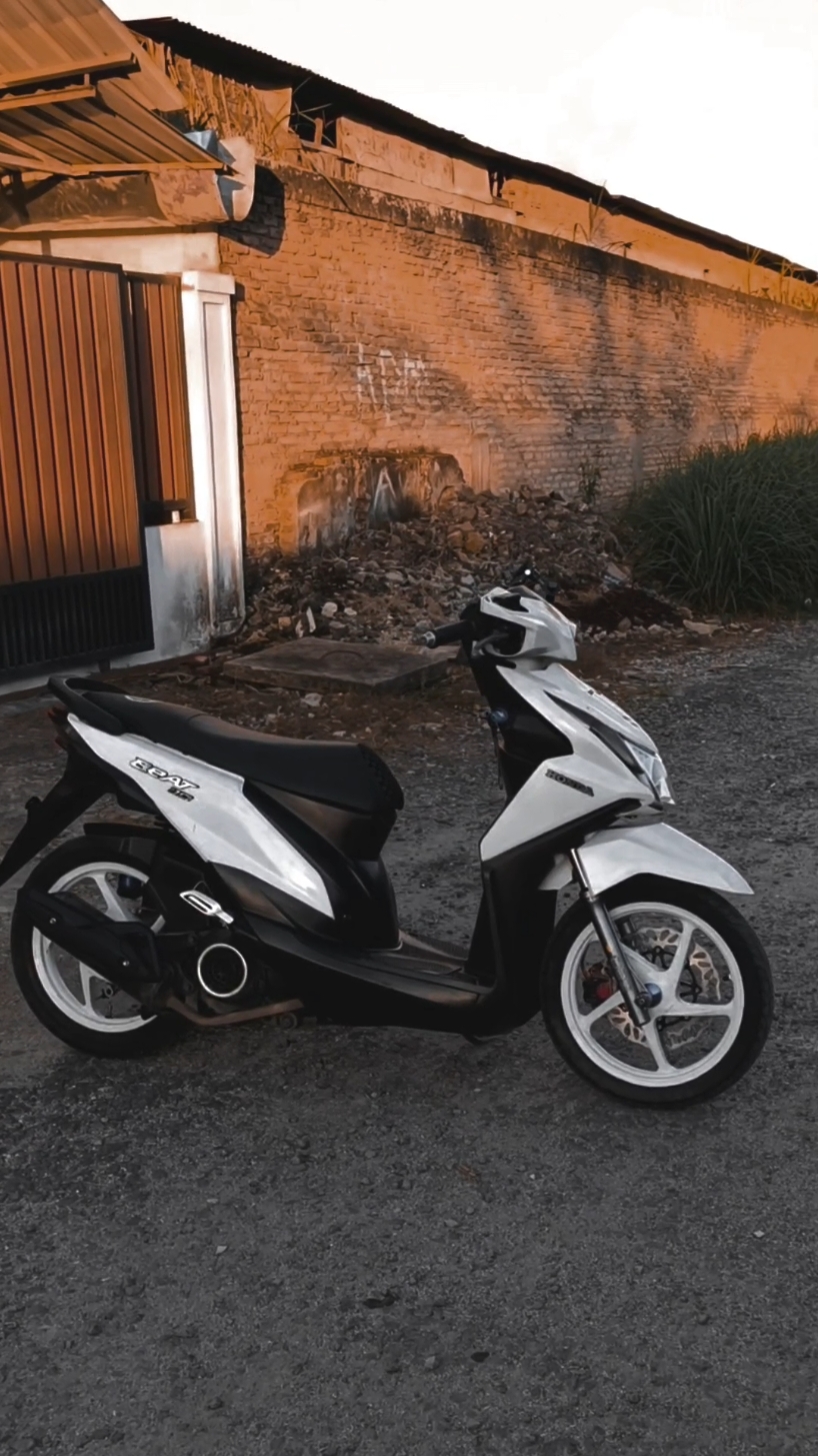 On proses ya brother. semua ganteng kalo ada uang nya 🫡 #fyp #beat #beatfi #beatmodifikasi #hondabeat #beat #beatputih #ganteng 