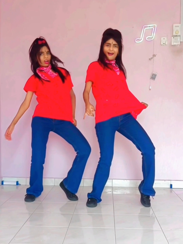 Sangili Bungili♥️💥Recreation Dance Steps By Us😎🫶🏼Love Your Power With The Steps💃🏻🔥Favourite Movie💘🎬❤️‍🔥 #dance #raghavalawrence #dance #tamil #fypシ #dancelover #trending #kanchana #viralvideo #foryoupage #foryou #vibes #capcut #fyp #favourite 