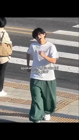 my random boyf😋 #taehyung #foryou #btsxarmy  #bts_official_bighit #parkkheisa 