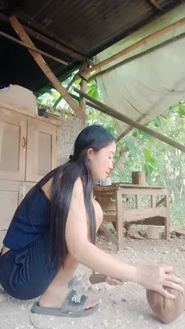 bacobaning urep#wongoraduwe #wongdeso #kesederhanaan #wongbiasa #nuansapedesaan #kampunghalamantercinta #karangmojo #gunungkidul #yogyakarta #lewatberanda #berandamu #berandatiktok #tiktokviral #lewatberandafyp #berandafyp #tiktokfyp 