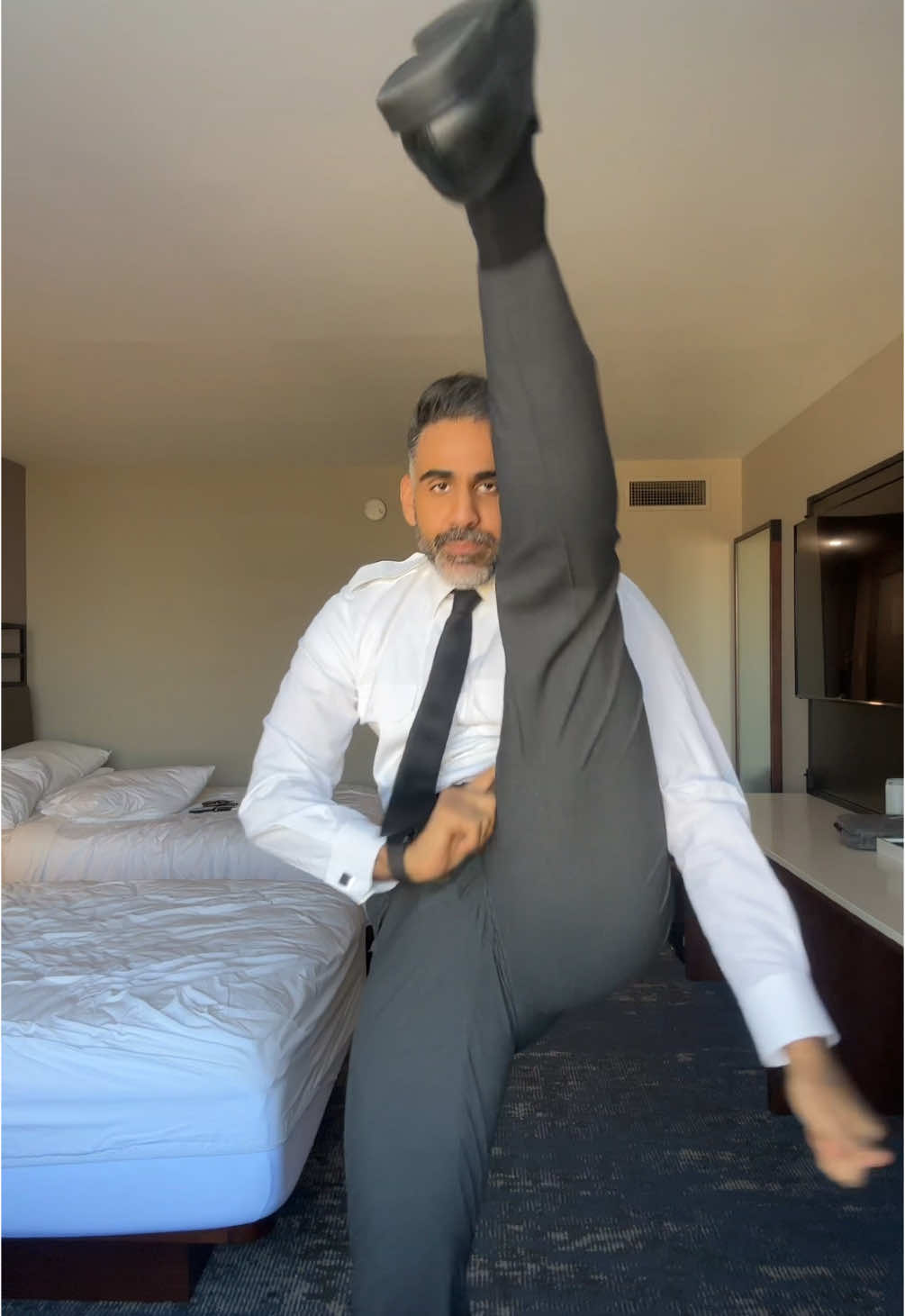 nutcracker goes tyla ⛄️#nutcracker #tyla #push2start #suit #uniform #dance #dancechallenge #dc @Zoe Baptiste 