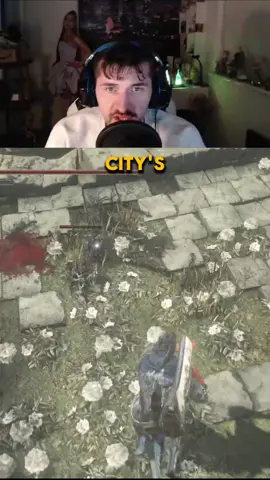 Friendliest welcome in Dark Souls😂 #darksouls #darksouls3 #funnygaming #gamingmemes #ds3 #gametok #GamingOnTikTok #gaming 