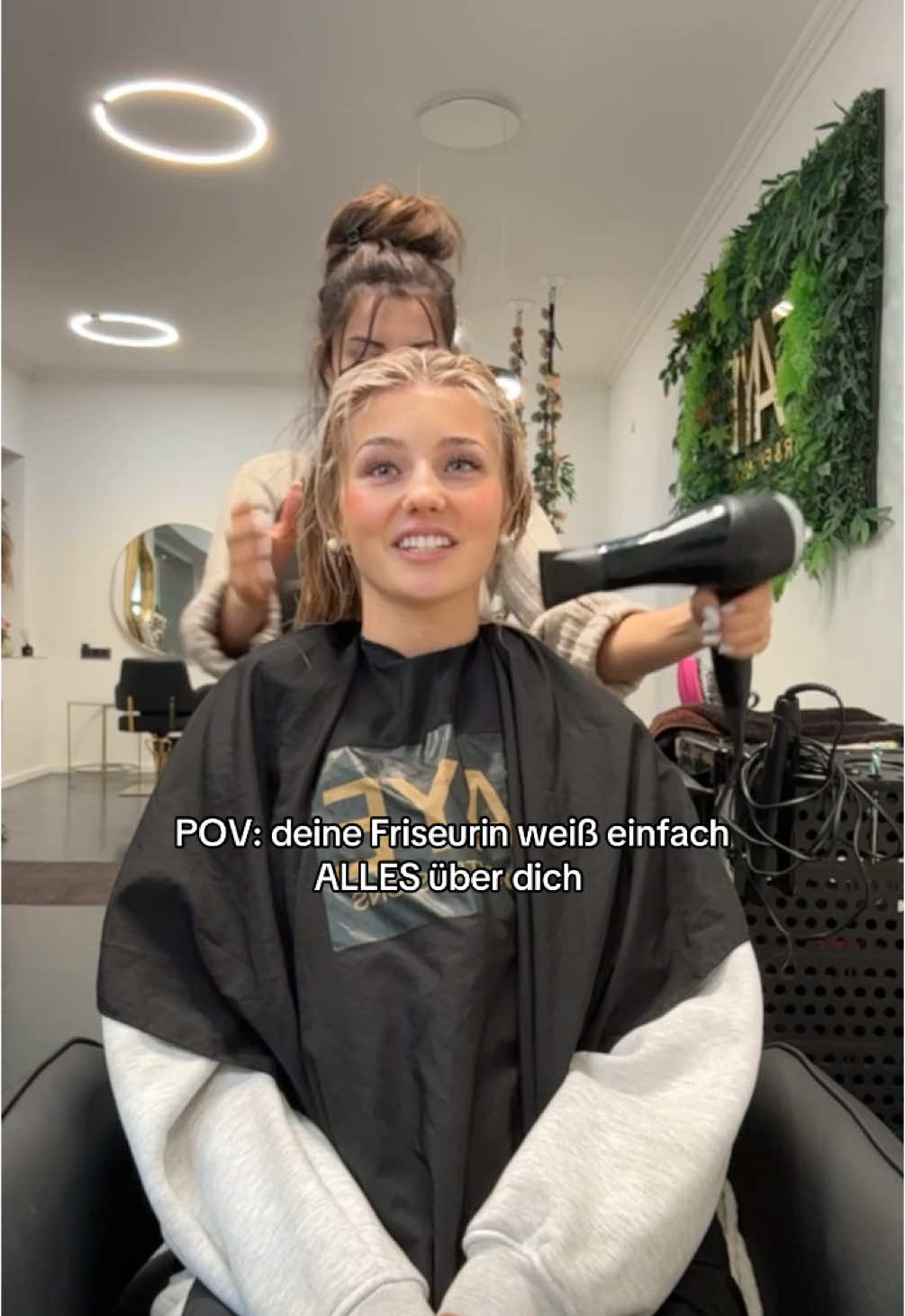 Friseurin= therapy || @FAYE ❤️‍🩹
