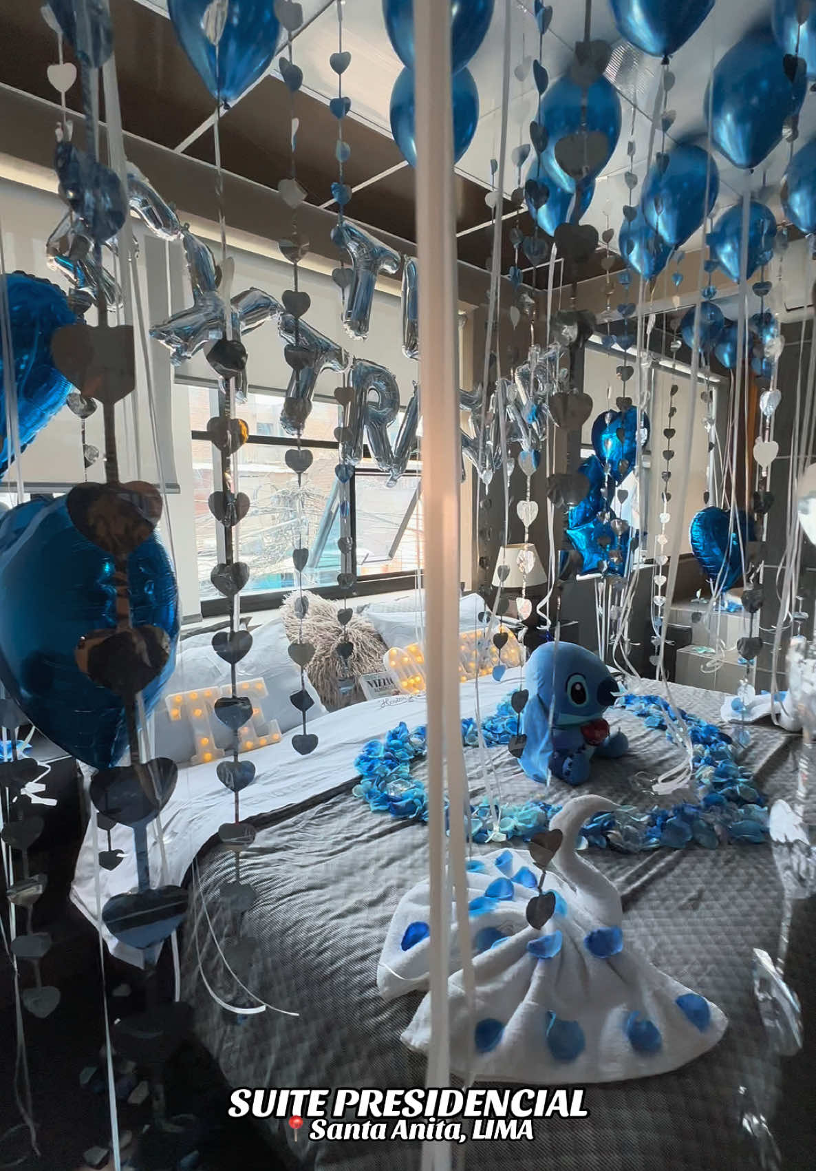 SUPER PLAN ROMÁNTICO EN LIMA🍷✨ 📍Calle Las Perdices 253- Santa Anita. 🏩Somos Hospedaje Tony✨ 🔥PAQUETE PRESIDENCIAL AZUL🔥 📞Consultas p reservas al WhatsApp 934773105. #azul #hospedajetony #planeapareja #paqueteromantico #planromantico #cumple #amor #verdadero #sorpresa #diaespecial #rosas #temática #tematicadecumpleaños #AZUL #decoracionparahombre #brunomars #apt #diciembre 