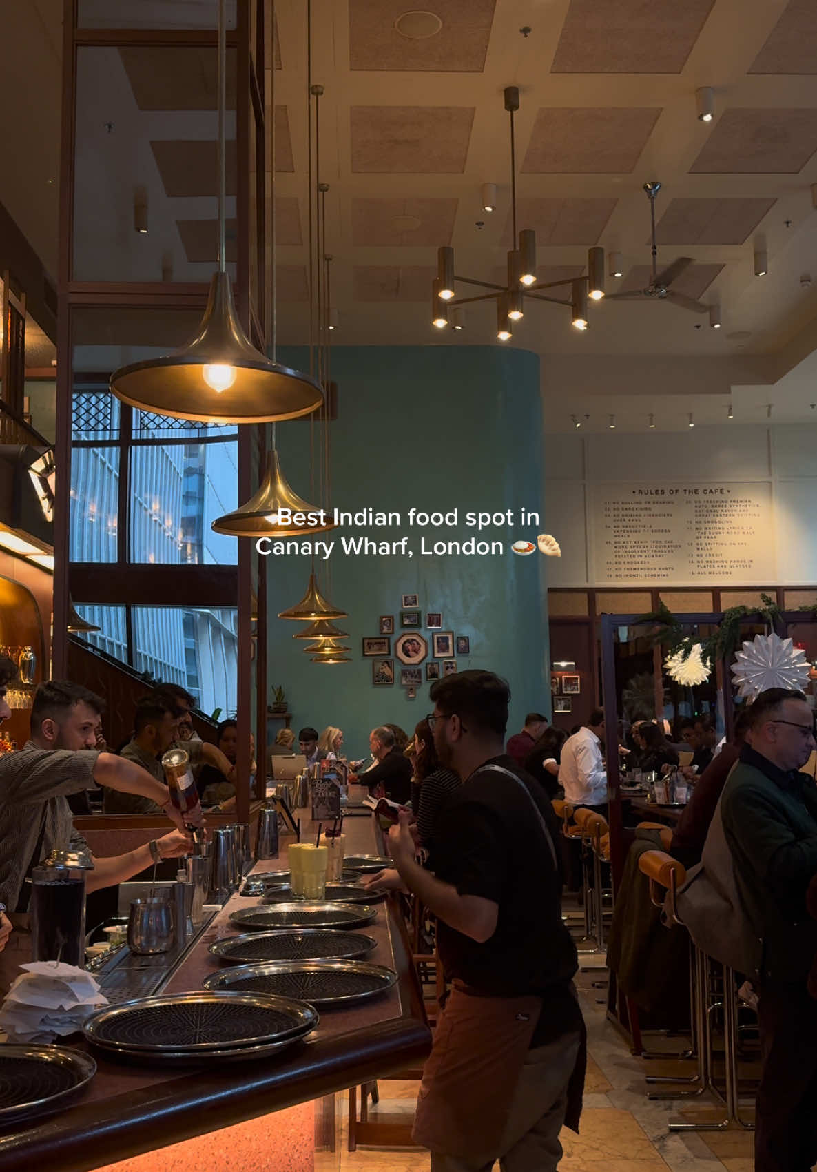 Follow to see more Canary wharf restaurant recommendations ✨ If you are looking for best indian food restaurants in london you need to check out 📍Dishoom @Dishoom is THE place for authentic north India cuisine 🇮🇳 and they accept walk ins - so no need to book much in advance 🤞🏼 #london #londonrestaurants #indianfood #londonfood #londoncanarywharf #canarywharf #londonhotspots #dishoom #londontravel #londonhotspots 