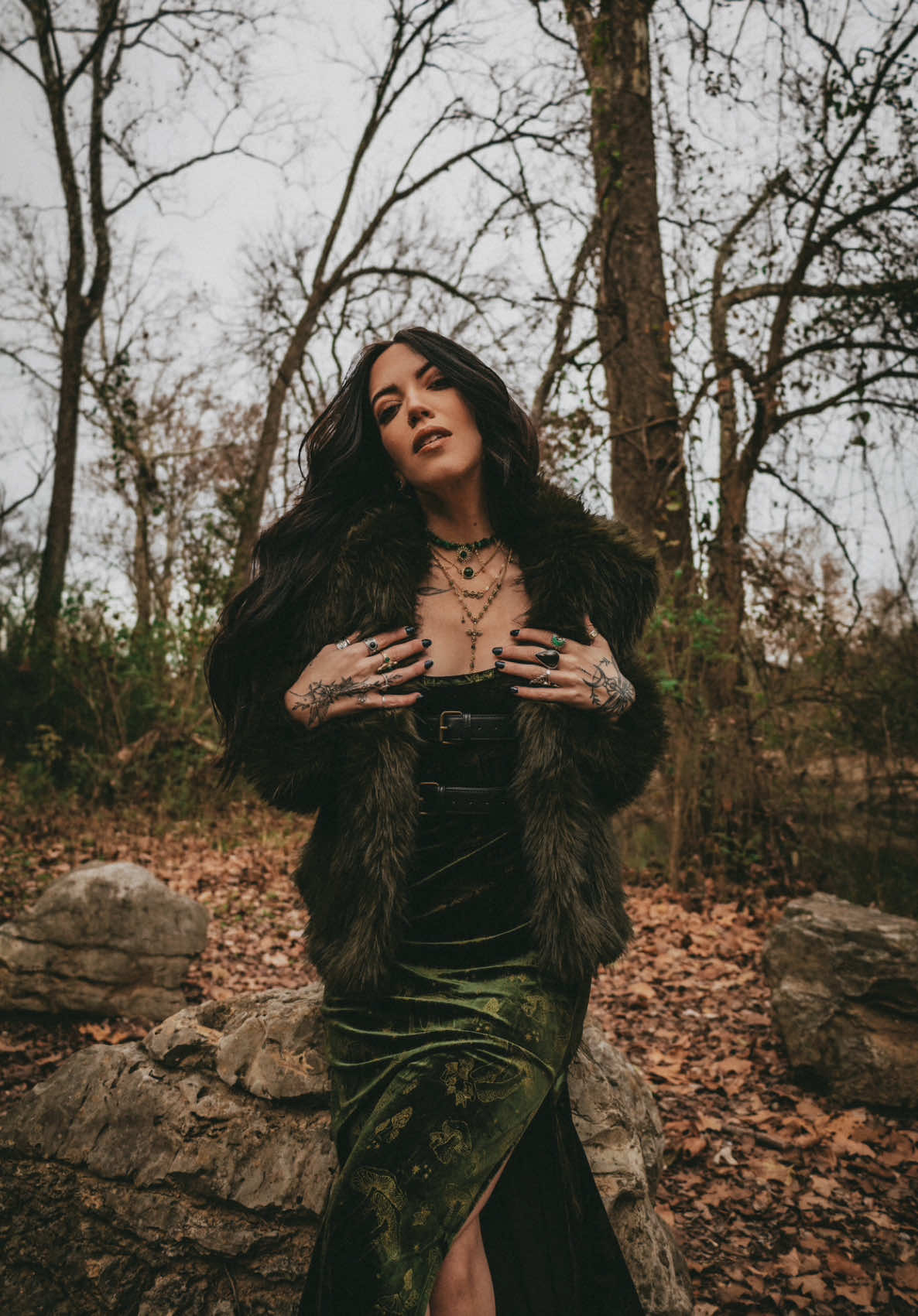 Its giving Gilly Owens vibes ✨ ft. jewels and outfit from @DISTURBIA 🖤 #fypage #fyp #OOTD #outfitinspo #outfits #whimsical #outfitideas #gothgirl #whimsigoth #witchy #witchyvibes #witchtok 