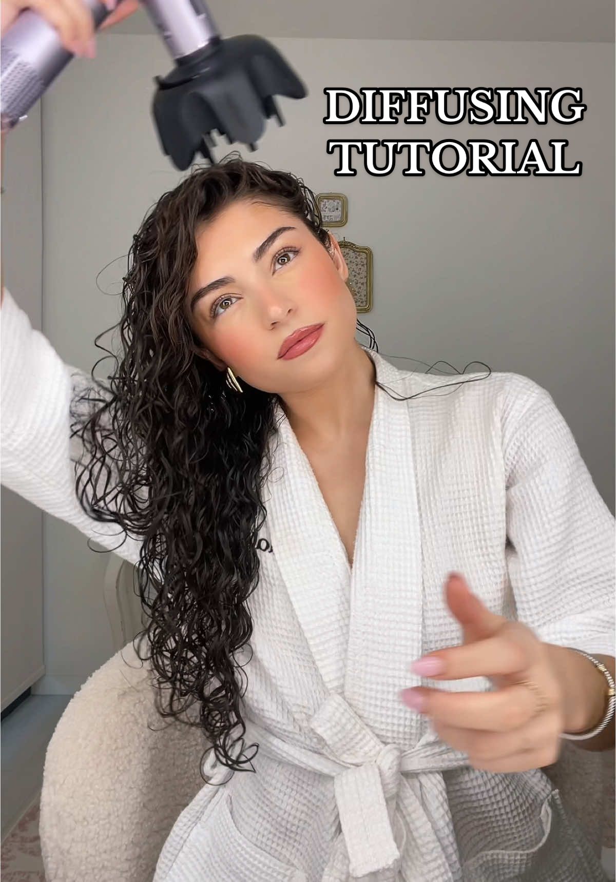 Class w Ash- DIFFUSING😮‍💨😮‍💨💆🏻‍♀️  ALL products & diffuser are in myBI0 in “CURLY HAIR ROUTINE”<333  #curlyhairtutorial #diffusecurlyhair #diffusingcurls #diffusing 
