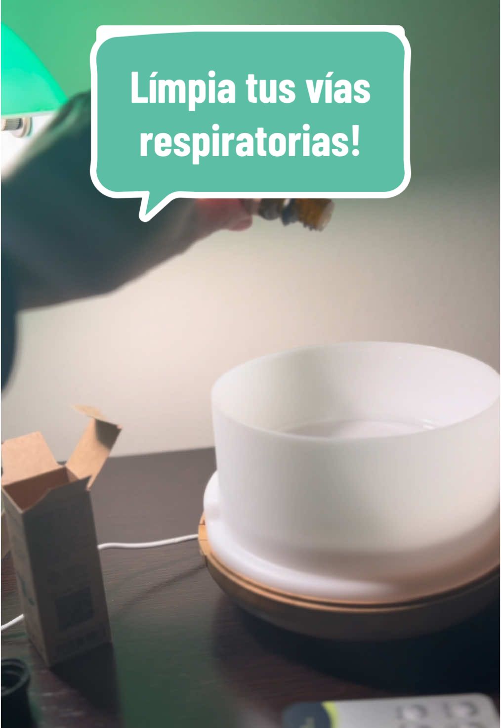 La eficacia del aceite esencial de limón en difusor de aceites ultrasónico.  #aromaterapia #aceitesesenciales #productosnaturales #tipsaromaterapia #esencias #aceiteesencialdelimón #salud 