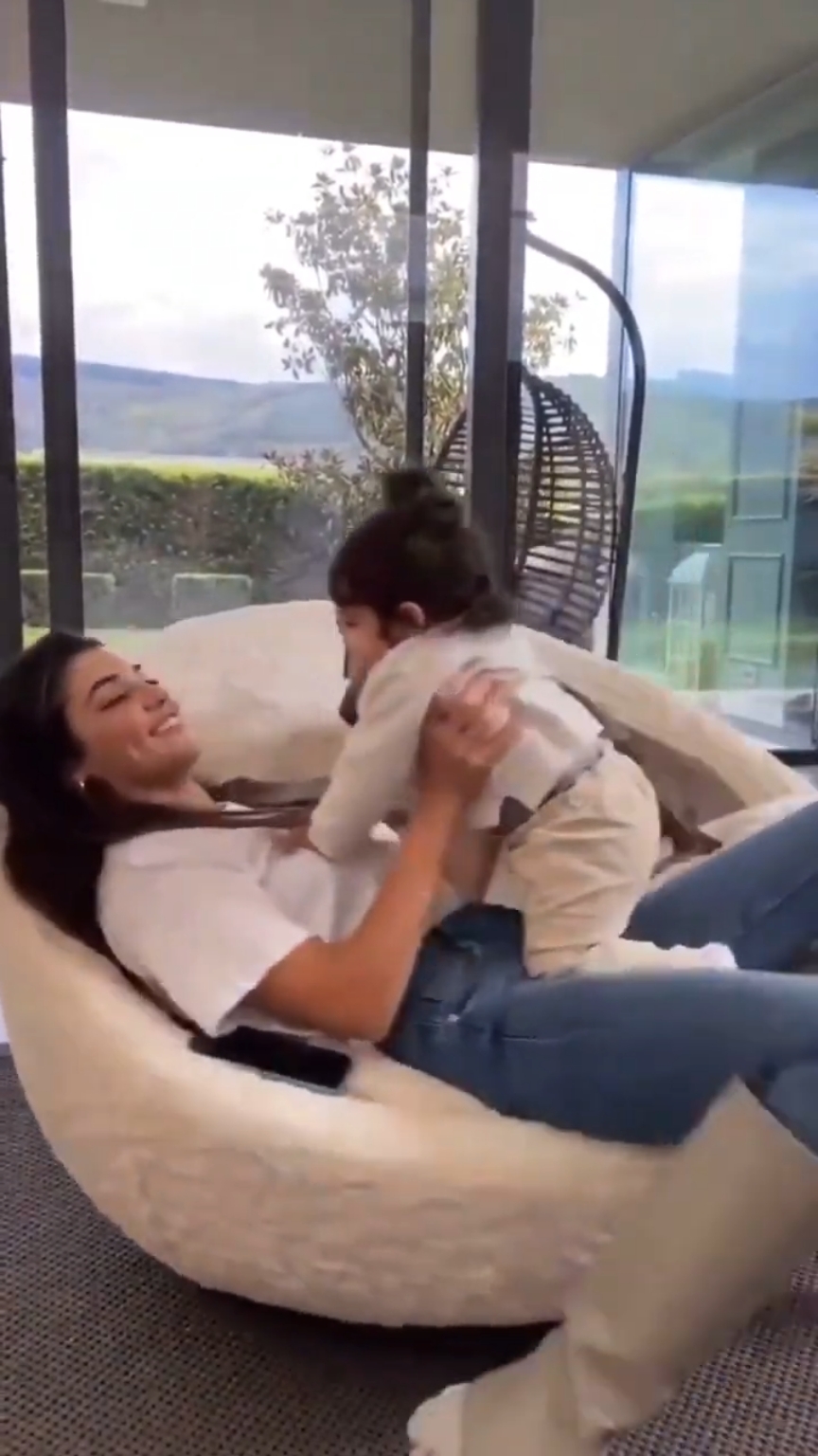 mavi 💙 #handeercel  #handeerçel #handemavi #mavi #explore #likе #foryour #forypupage #foryouu #treanding #trendingvideo #viral_video #viralvideos #viralditiktok #newtrend #new_trending #goviral #🎧 #❤ #😍 #😎 #loveyou 