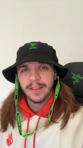 It’s simple really! #razer #gaming #GamingOnTikTok #memes 