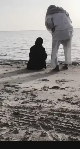 يا يابا لفني بعباتك تره اني البعيده من بناتك💔🥺 #CapCut #يايابا_الفني_بعباتك_اناالبعيدة_من_بناتك #بابا #اشتقتلك #غربه_وطن💔غربه_اهل😭💔 #اهلي #غربه #سوريا #تركيا #سوريا_تركيا_العراق_السعودية_الكويت #fyp #اسطنبول #تصميمي #تصميم_فيديوهات🎶🎤🎬 