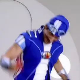 испугался?#spain #brazil #baby #Lewandovski #Cristiano #Messi #magnusschevingedit #magnusscheving #sportacus #lazytown 
