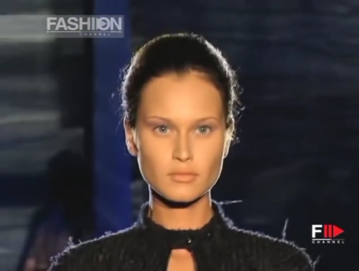 #nataliasemanova for #versace fall winter 1998 ㅤ ㅤ ㅤ #models #slavicdoll #fyy #fyp