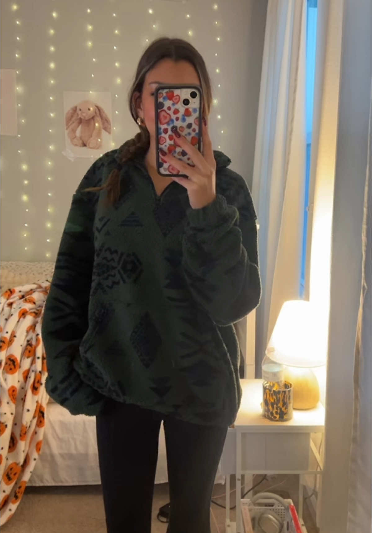 #sweater #fleece #knockingongeavensdoor #flareleggings #OOTD 