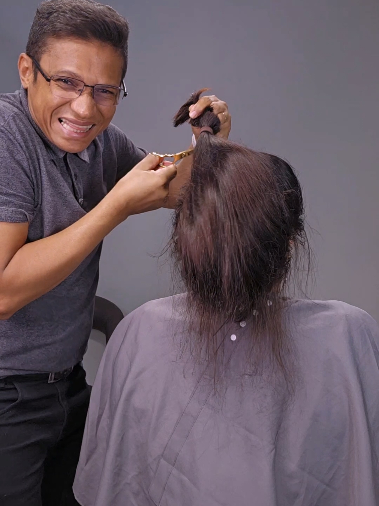 Corte de cabelo repicado fácil 😱