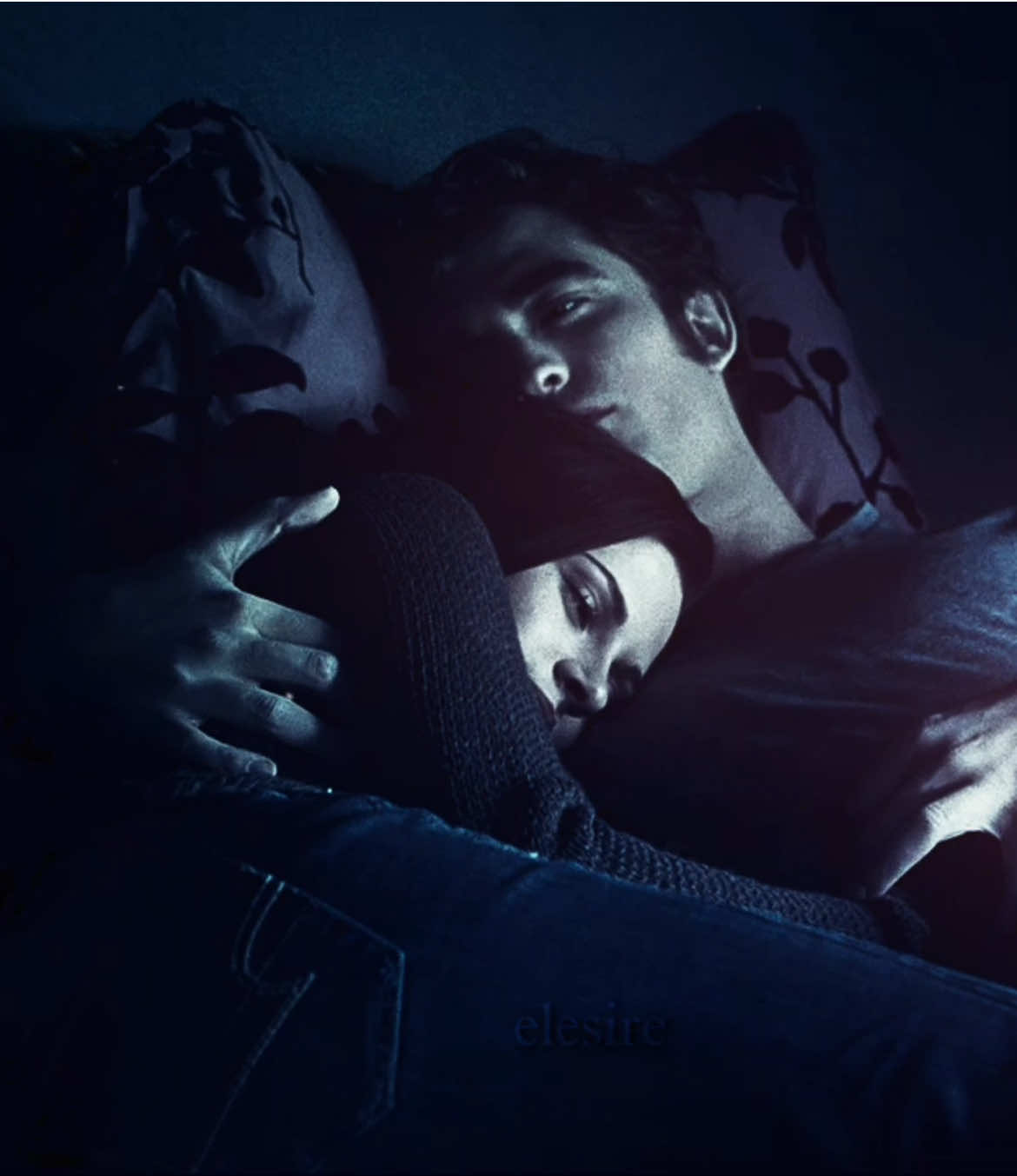 my parents in eclipse are so cute 🤗 , THEIR LITTLE GIGGLES IM SO INLOVE WITH THEIR LOVE ##edwardcullen #bellaswan #bellward #twilight #twilightsaga #robertpattinson #robertpattinsonedit ##kristenstewart #kristenstewartedit #elesire  #fyp #viraledit