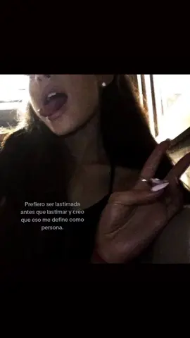 Y si #real #textogris #videosparaidentificarse #tiktok #foryou #fyp #music #greenscreen #texto #gabfellings #textoblanco #parati #viral #arianagrande #arianator 