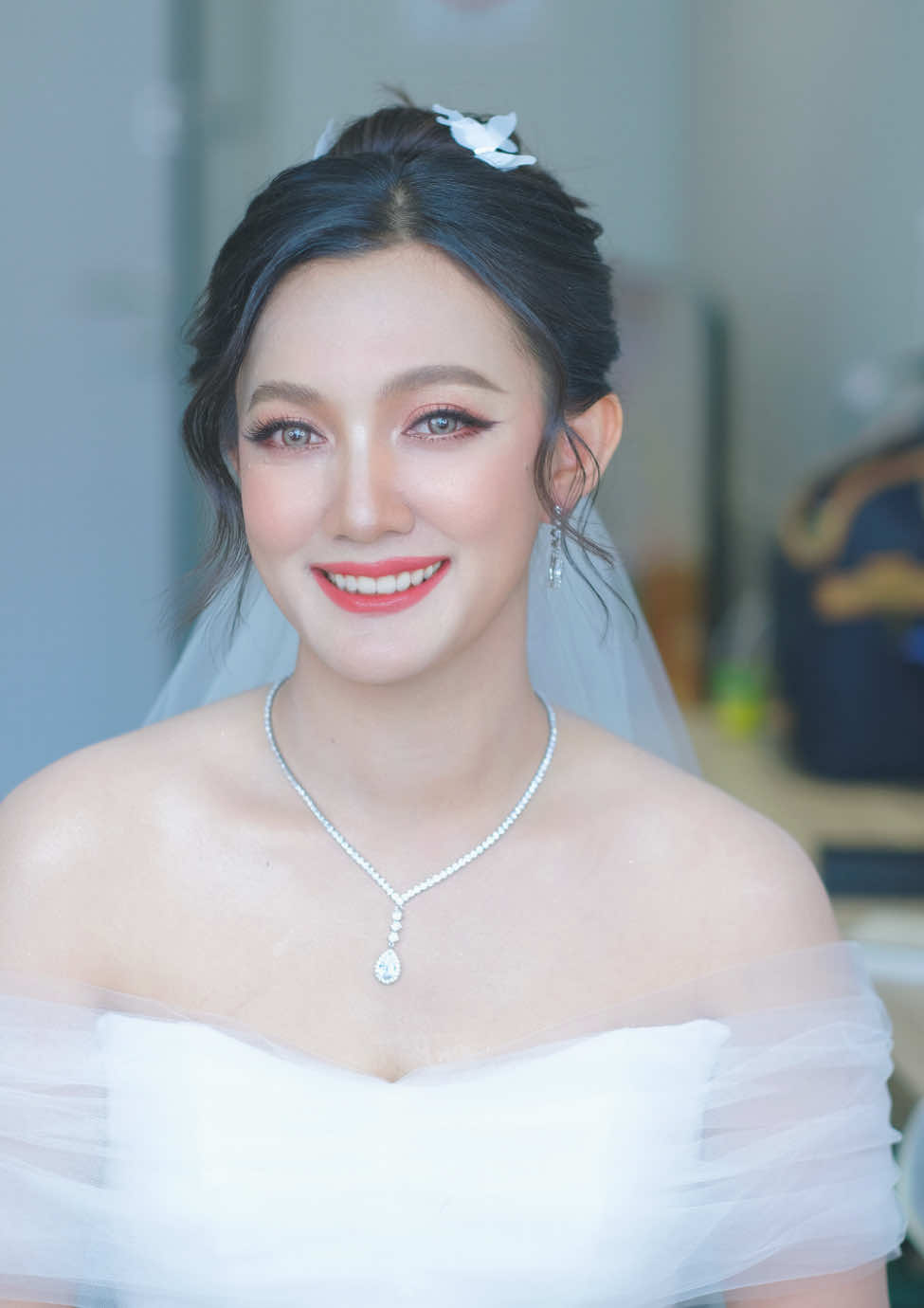 เจ้าสาวงานเช้าเลี้ยงเที่ยง_คุณกิ๊ฟ✨✨ ▫️ฟรี‼️แต่งหน้าและเซตผมเจ้าบ่าว ▫️ ฟรี‼️ค่าเดินทางเฉพาะกรุงเทพ และปริมณฑล  ▫️ ฟรี‼️เครื่องประดับผม ▫️ ฟรี‼️แฮร์พีช ▫️ ใช้ คสอ & สกินแคร์ Counter Brand, Luxury Brand, Hi End Brand  ▫️ ลงผิวตัวด้วยรองพื้นเพื่อผิวเนียนสวยมีออร่า ▫️ ช่วยเจ้าสาวแต่งตัวทั้งชุดไทยและชุดเจ้าสาว ▫️ ยินดีให้คำปรึกษาสำหรับเจ้าสาวตลอดเวลา เครื่องสำอางที่ใช้(จริงๆๆนะคะ)​ Chanel, Nars, Bobbi brown, Illamasqua, Artistry, Benefit, Tarte, Mac, Urban decay, Maybelline, L’Oreal, Laura, Estee Lauder, Dior, TomFord, Charlotte Tilbury, La Mar, Bobbi Brown, Covermark, Rom&nd, Givenchy, Ysl, Smashbox, Shiseido, Jung Saem mool, Dasique, 3CE, Gucci  #แต่งหน้าเจ้าสาว #ช่างแต่งหน้าเจ้าสาว #ช่างแต่งหน้ามืออาชีพ #เจ้าสาว #ช่างแต่งหน้ากรุงเทพ  @NokChicly makeup แม่มดเสกสวย  @NokChicly makeup แม่มดเสกสวย  @NokChicly makeup แม่มดเสกสวย 