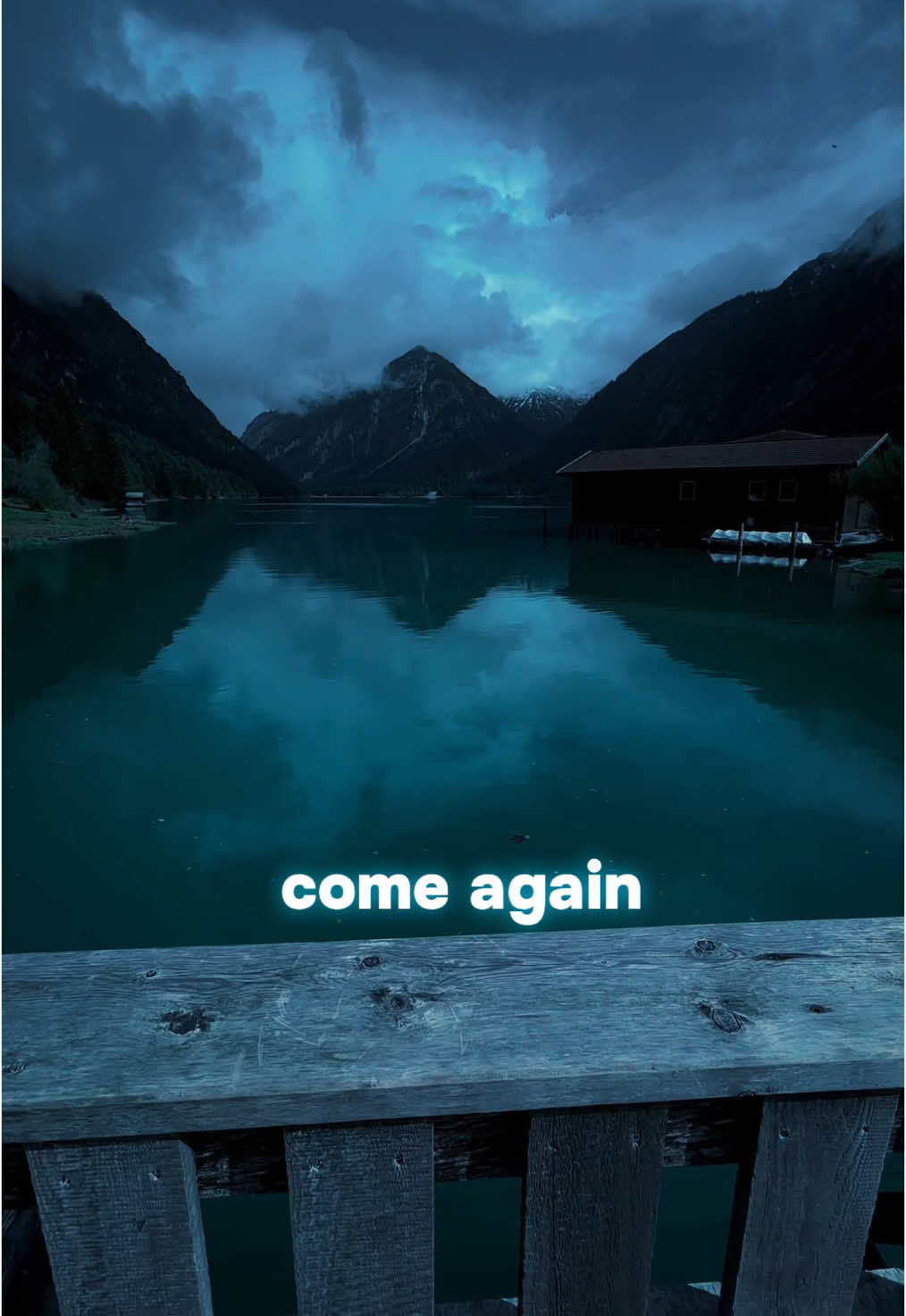 Live the present  #motivation #motivationalvideo #motivationalquotes #NeverGiveUp #KeepGoing #viralmotivationvid #quotesthathithard #motivate 