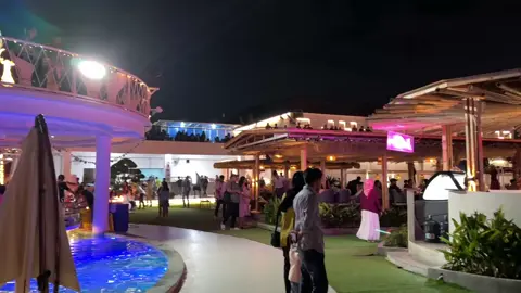 Batam Night Life..pasir dia warna pink..😁😁