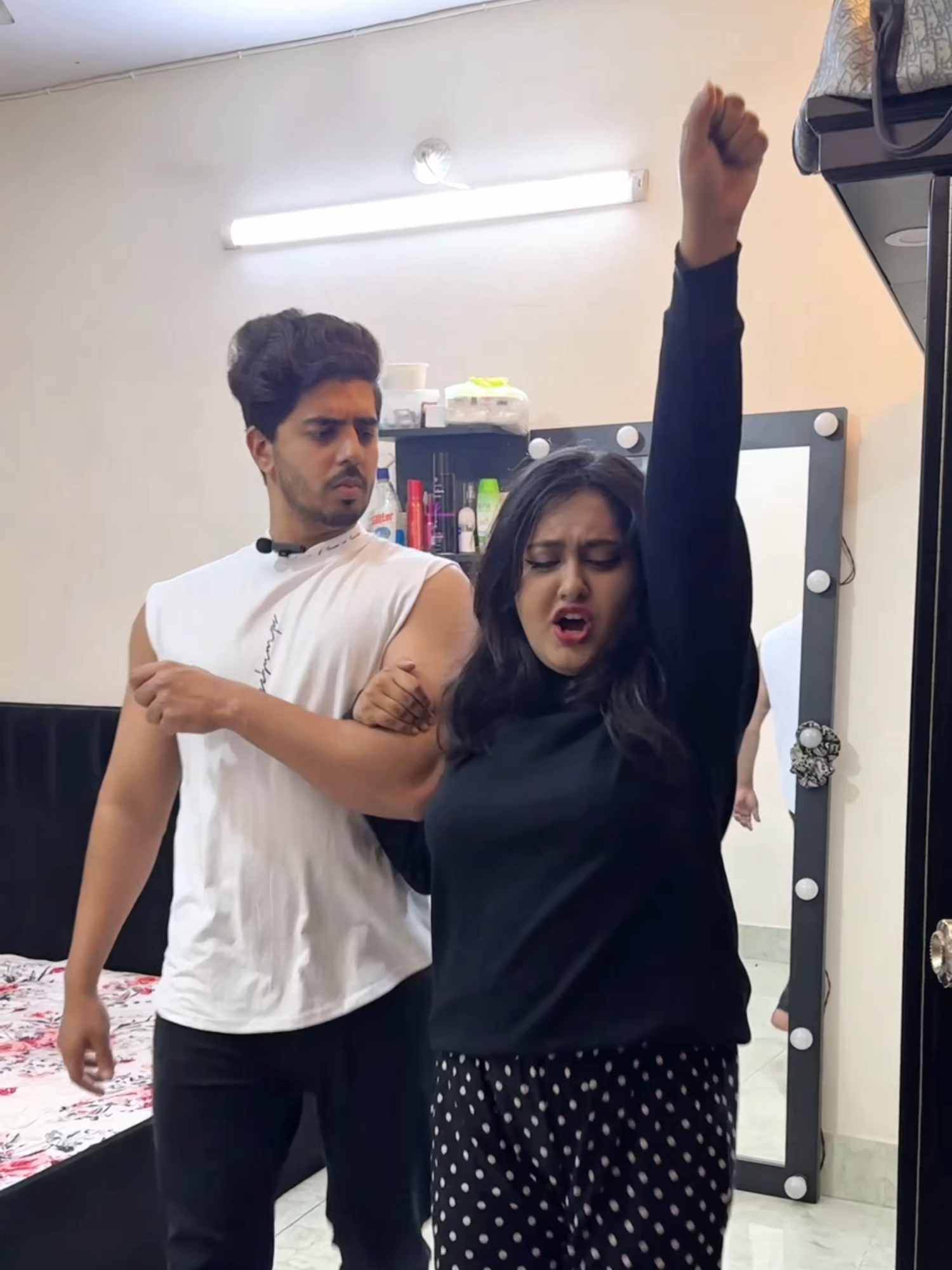 বিয়ের পর একা যাওয়া নিষেধ 😩 @yourlabybaa #meraz_✌️ #tiktok #couplegoal #couplecomedy #viraltiktok #foryou #fyp