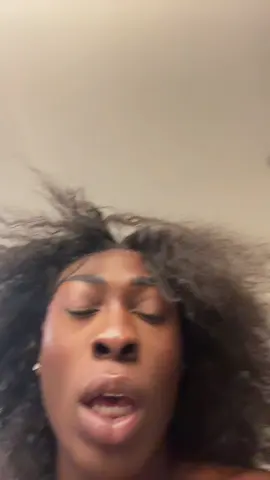 can the aliens go get my man 🙏🏾😩 