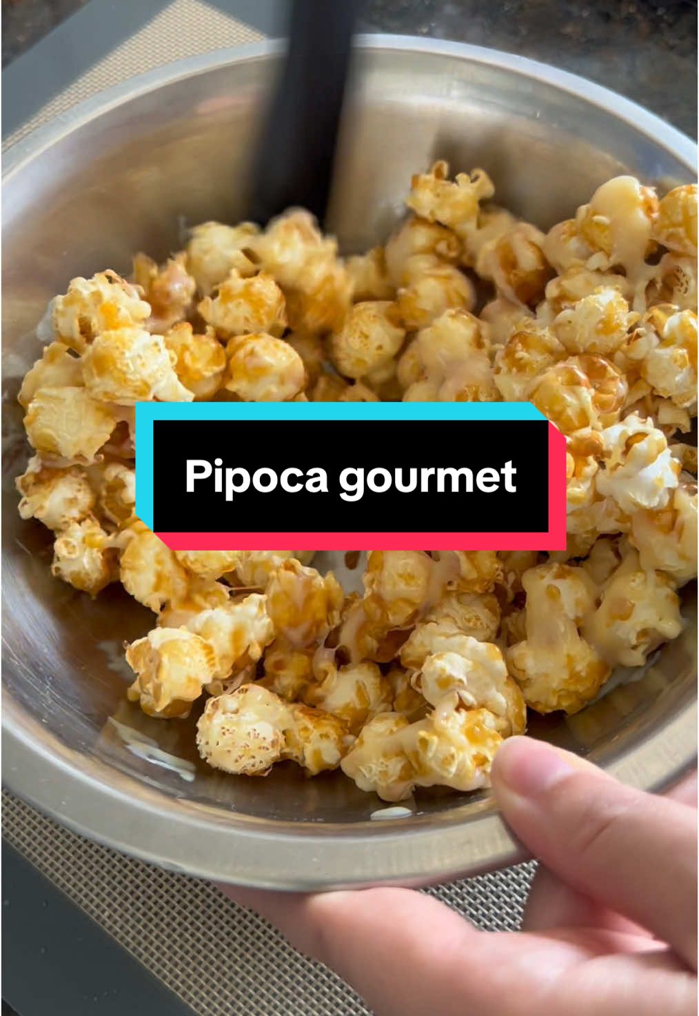 Fazendo pipoca gourmet #receita #pipoca #pipocagourmet #receitasimples #tiktokreceita 