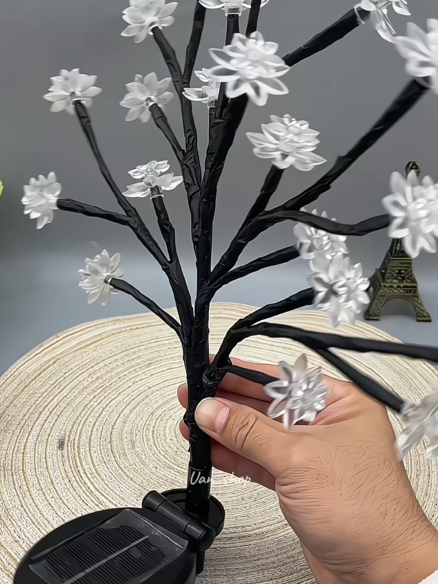 Membalas kepada @makteh592 Lampu raya solar, lampu raya bunga sakura kalis air tahan hujan panas #lampuraya #lampurayasolar #lampurayaviral #lampurayamurah #gardenlights #raya2025 #lampurayabungasakura 