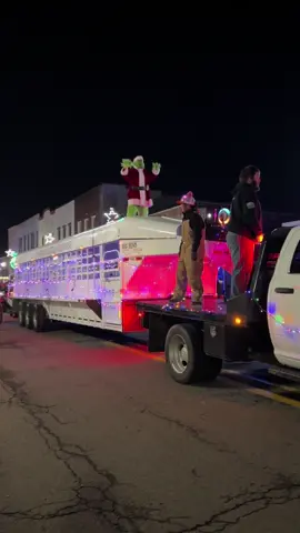 Christmas parade, 2024🩷 #fyp #fyf #grinch #christmas #parade #thegrinch 