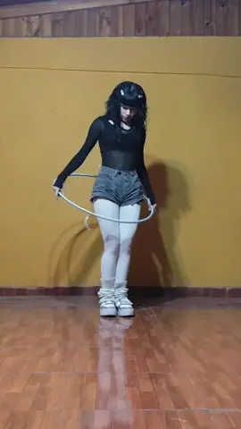 🫴🏻✨#saturno #hulahoop 
