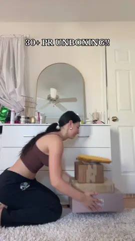 literally the longest video ever im so sorry 😭😭 THANK YOU SO MUCH 💕💕 (brands tagged below in order!) @Clinique @Glow Recipe @Josie Maran @DERMA E @Cosnori US @ColourPOP Cosmetics @Peripera @sundaebody @Bubble Skincare @noyzfragrance @Prada @byoma @functionofbeauty @FlowerKnows 花知曉 @Vitamasques @Armani beauty @Innisfree US @Clear Start @California Naturals @Paula’s Choice @NARS Cosmetics @Youth To The People @Naturium @Olehenriksen @age20s_global @MEDIHEAL @BondiBoost #unboxing #unboxingvideo #pr #prhaul #haul #prunboxing #unboxinghaul #prunboxinghaul #grwm #skincare #makeup #fyp 