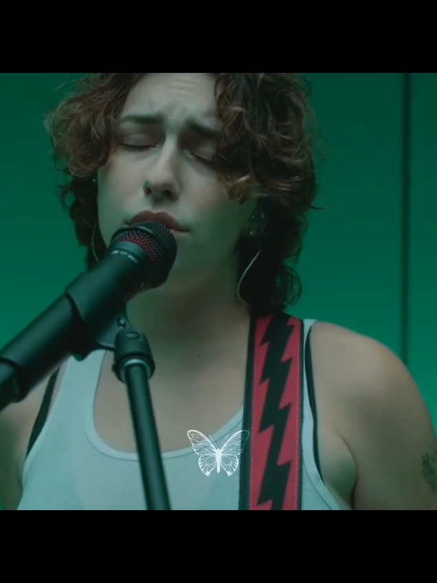 #KINGPRINCESS I know 2 people that look like them hehe scenepack: YouTube audio: bad at love by halsey coloring: my own #kingprincess #kingprincessedit #fantastic #arcanefantastic #edit #capcut #cc #capcutedit #capcuteditor #edittiktok #foryoupage #hotedit #hotedits #viralvideo #viraledit #trendingedit #trending #smalleditor #smalleditaccount #blowthisup #makemefamous #multiedits #multieditor #butterfloiz #butterfloizedits #butterfloizeditz 