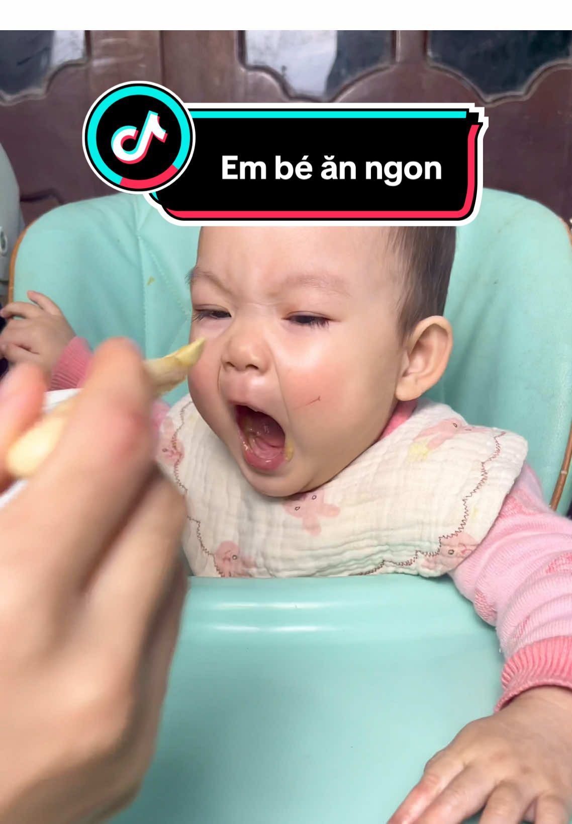 Nhả vía há miệng to,ăn giỏi  #embeanngoan #embedangyeu #mebimsua #xuhuong 