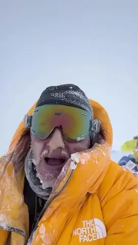 📍 Standing on top of the World Mt. Everest (8848.86m) in 75 km winds, defying all odds. Against predictions, the summit was reached and the return made safely, the only successful summit that day. A lifelong dream achieved,even making the news. This is the summit of Mount Everest.  🎥: @wensierskiworldwide  #mounteverest #everest #everestbasecamp, #himalayas #expedition #mountaineering #adventuretravel #climbinglife #summitlife #8000ers #alpinism #natureexploration, #travelnepal #highestpeak #trekkingadventures #foryoupage #viralvideo #exploremore 